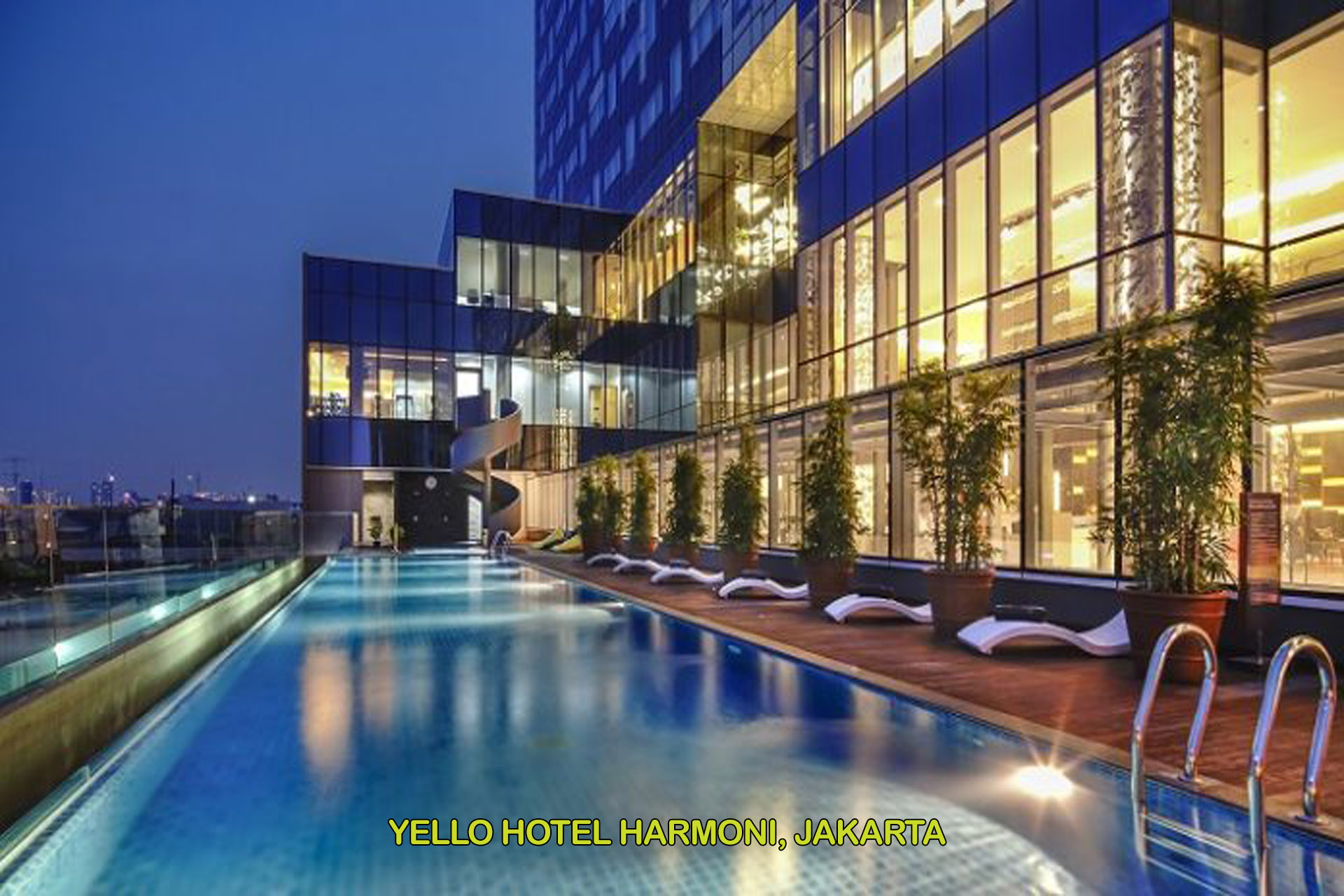 Yello Hotel Harmoni